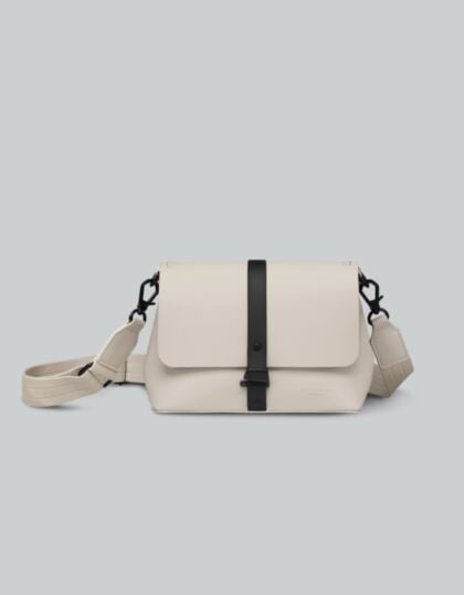 Däsh Daily Backpack 14" – Compact & Waterproof Everyday Bag