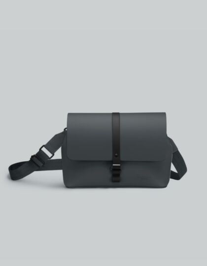 Spläsh Crossbody Medium – Waterproof Everyday Bag