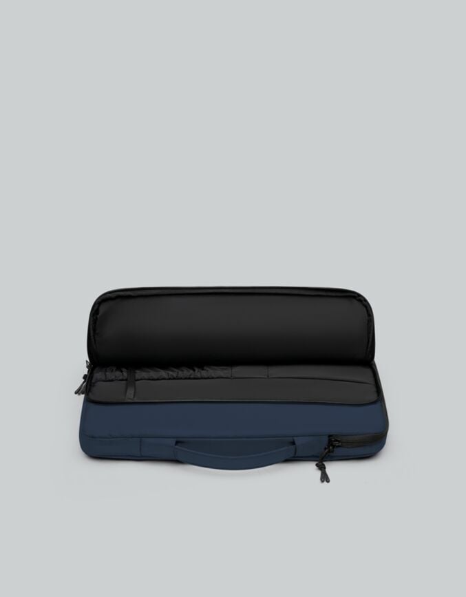Däsh Cushioned Briefcase 16