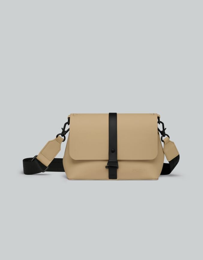 Däsh Daily Backpack 14" – Compact & Waterproof Everyday Bag