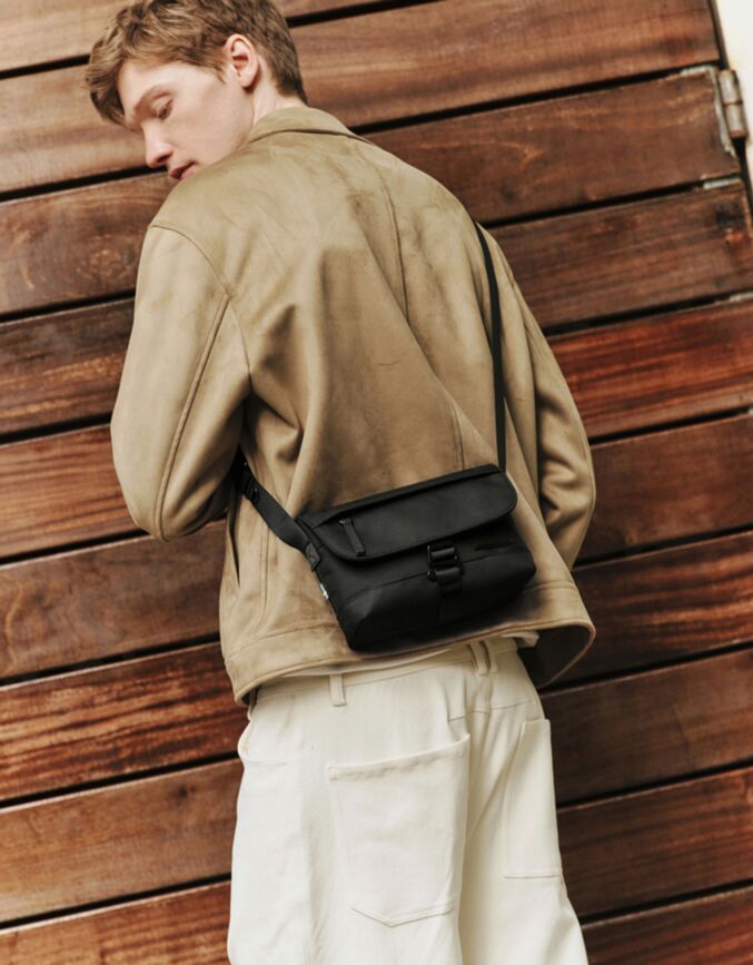 Spläsh Crossbody Weave Black