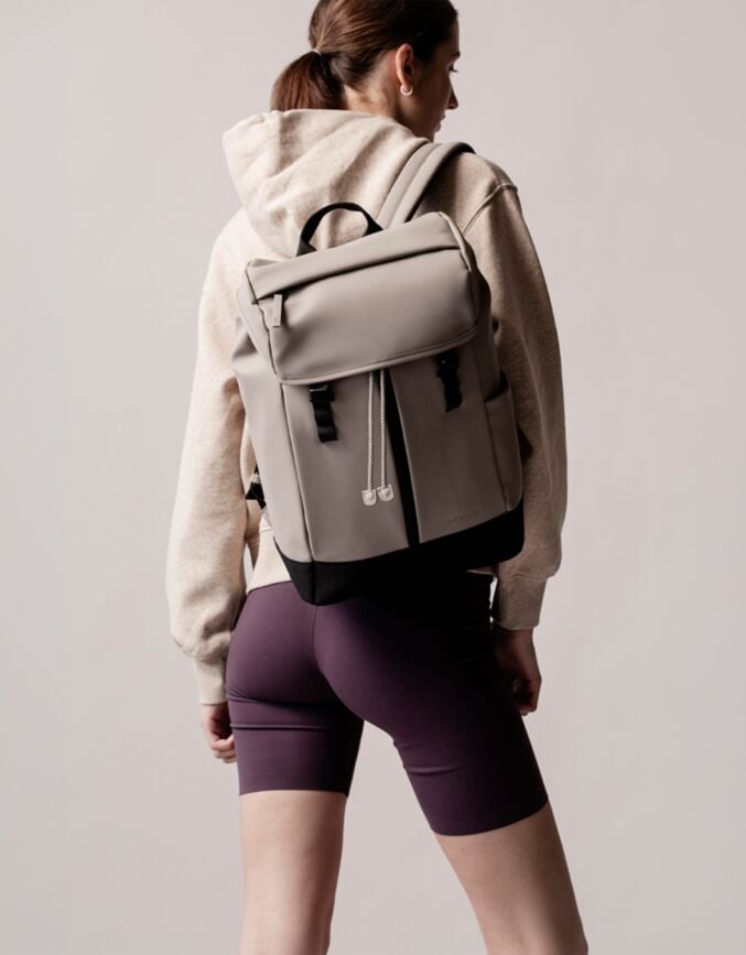 Spläsh Front-Zip Backpack 15 Taupe