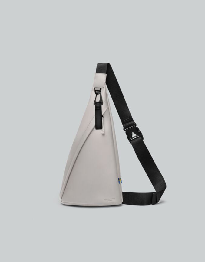 Spläsh Sling bag - Durable crossbody bag for everyday use