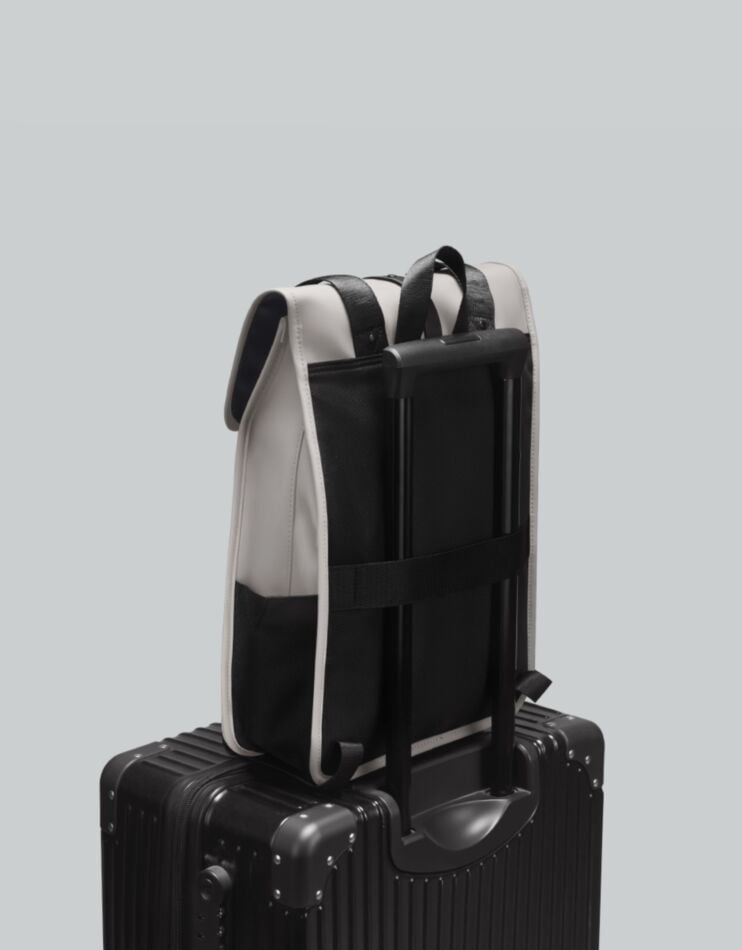 Däsh Backpack 13" - Waterproof laptop bag 11"-13" for everyday