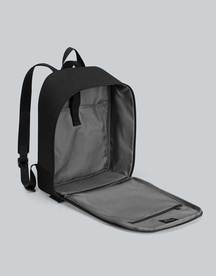Däsh Daily Backpack 14" – Compact & Waterproof Everyday Bag
