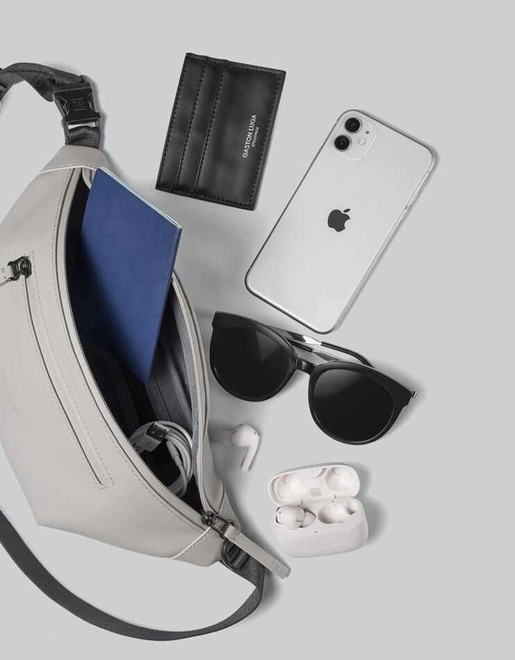 Spläsh Bum Bag - Minimal sporty style bag fits all your necessities.