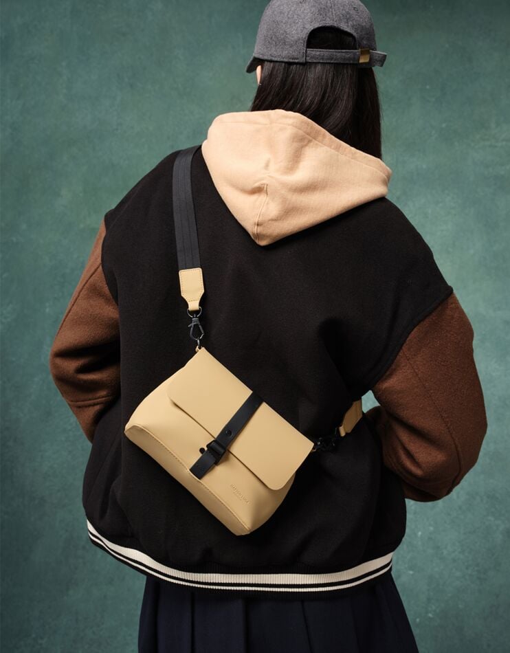Spläsh Crossbody Bag | Lightweight & Waterproof for Everyday Essentials