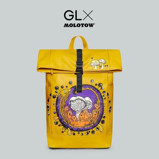 A collaboration between us and Molotow, to encourage you, the next generation, to explore your artistic sides. The opportunity to carry and wear your artwork wherever you go.⁠
⁠
Read more on: https://gastonluga.com/eu/about-glx-molotow⁠
⁠
#GastonLuga #AnywhereWithGL