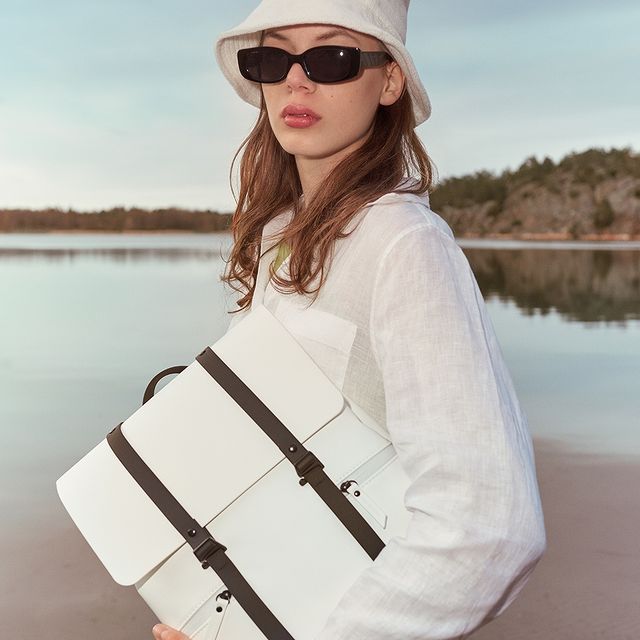 New Season - New Drops! Head over to our website to learn more about our Summer Campaign.☀️⁠
⁠
#AnywhereWithGL #GastonLuga #Spläsh13White