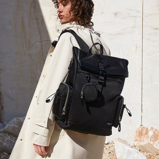 In need of a new travel companion? The Resenär backpack sports a spacious inner compartment with room for up to 16" laptops, making it ideal for city commutes, country hikes or weekends away. ⁠
⁠
#GastonLuga #AnywhereWithGL #Resenär⁠