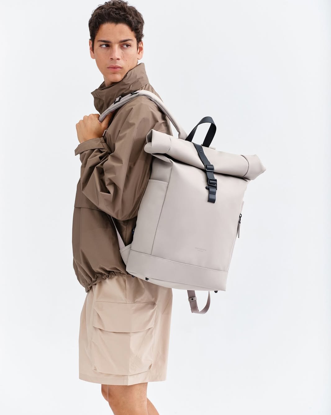 Smart. Spacious. Waterproof. Rullen moves with your summer plans.⁠⁠#gastonluga