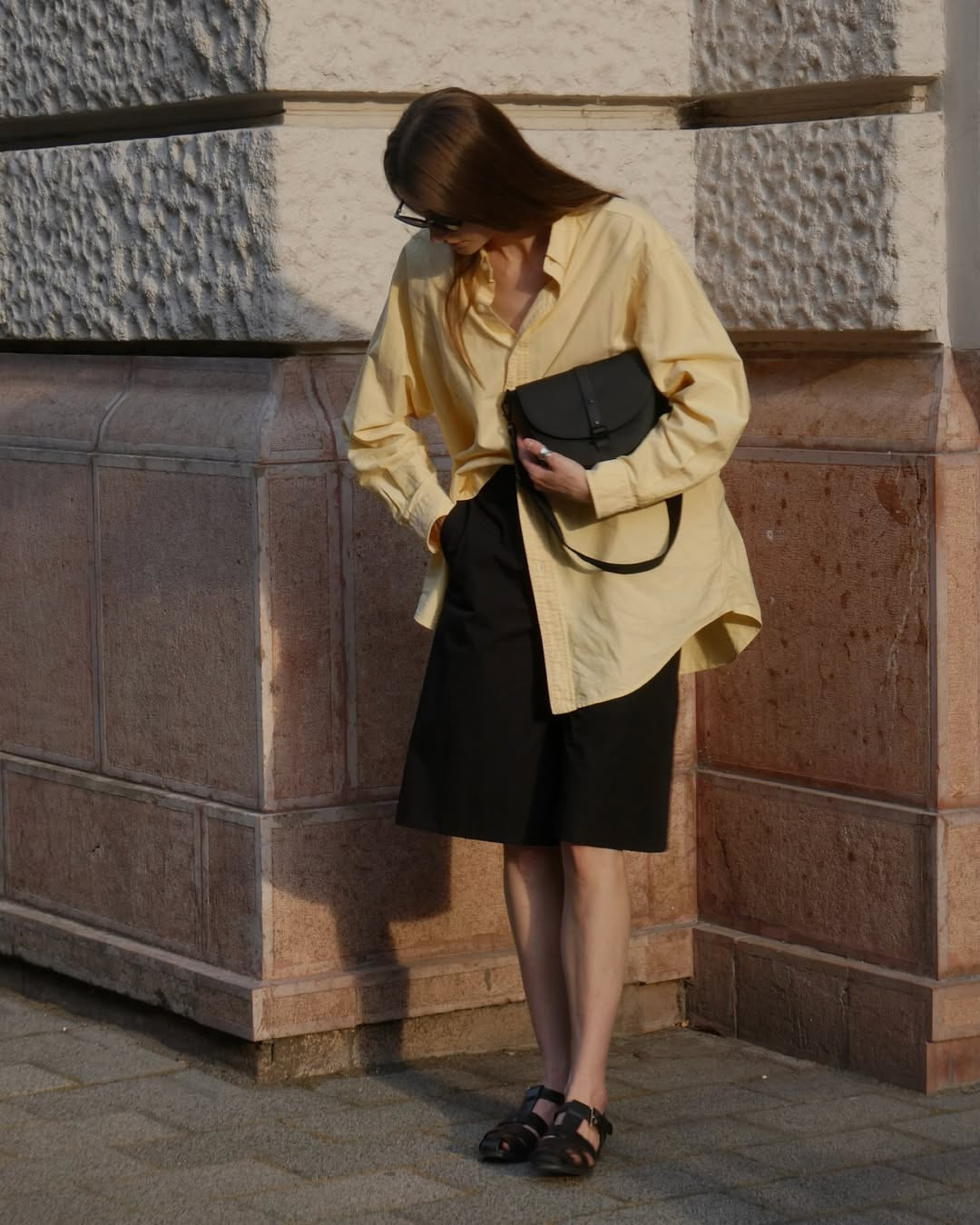 Summer warmth, city calm. @petra_in_tokyo with the Spläsh Moon Crossbody.⁠⁠#gastonluga