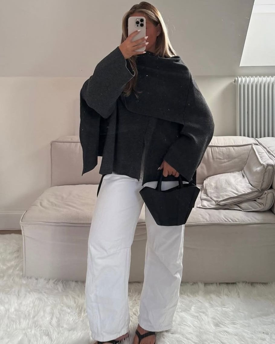 @hannafridas with the Josefine Mini Tote, a refined choice for every day.⁠⁠#gastonluga