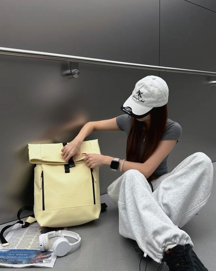 FINAL 48 HOURS ⏳⁠Grab your backpacks with 20% off at gastonluga.com⁠⁠#gastonluga⁠⁠Image credit: Spläsh Rolltop (Red Note ID: 953460814), Spläsh Utility (Red Note ID: 365978147)