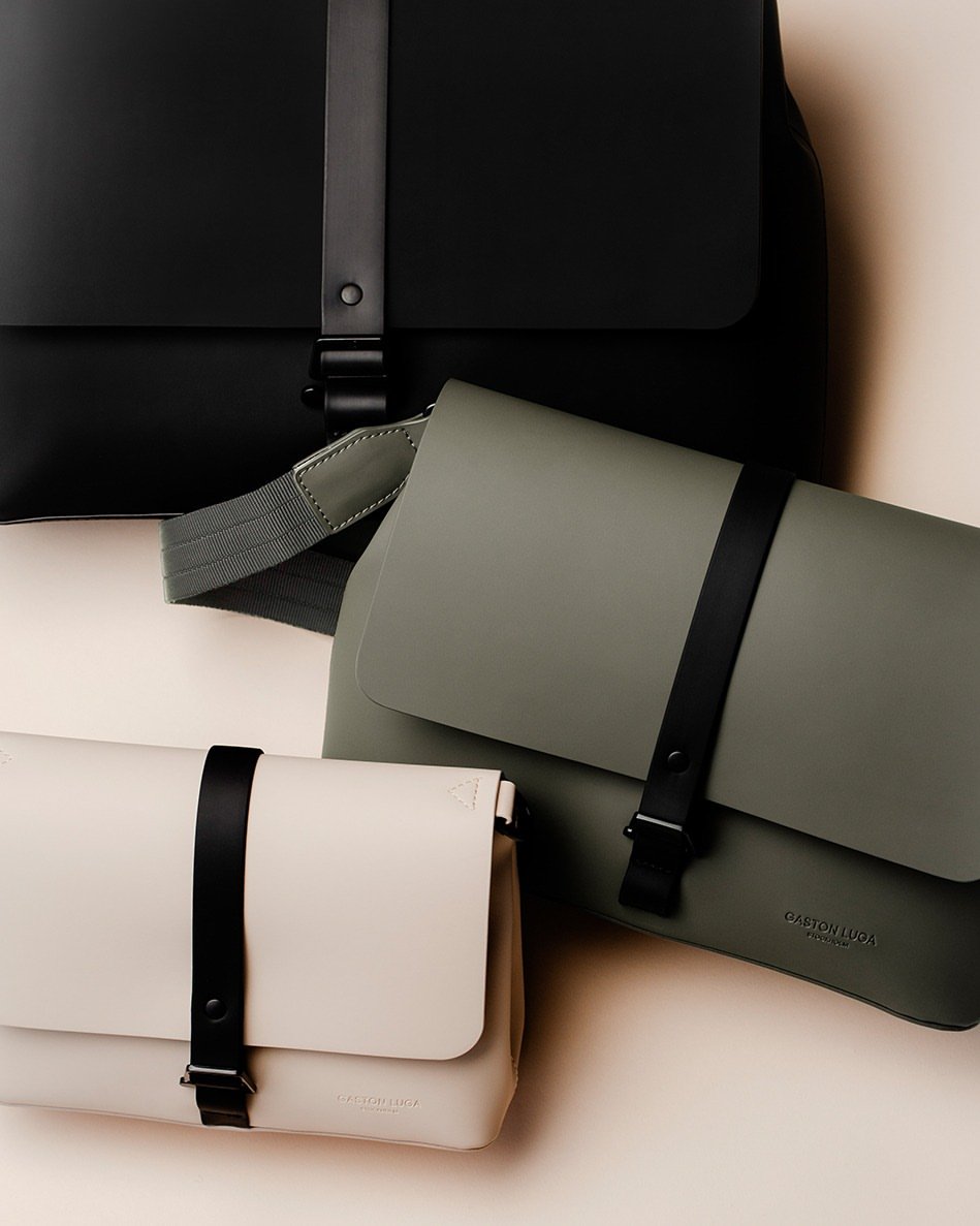 Some gifts don’t need a reason.They just fit into everyday life. The Spläsh Crossbody in S, M, and L—made for light days, full days, and everything in between.One design. Many ways to carry it.#GastonLuga #AnywhereWithGL #WaterproofBag #sustainablematerials