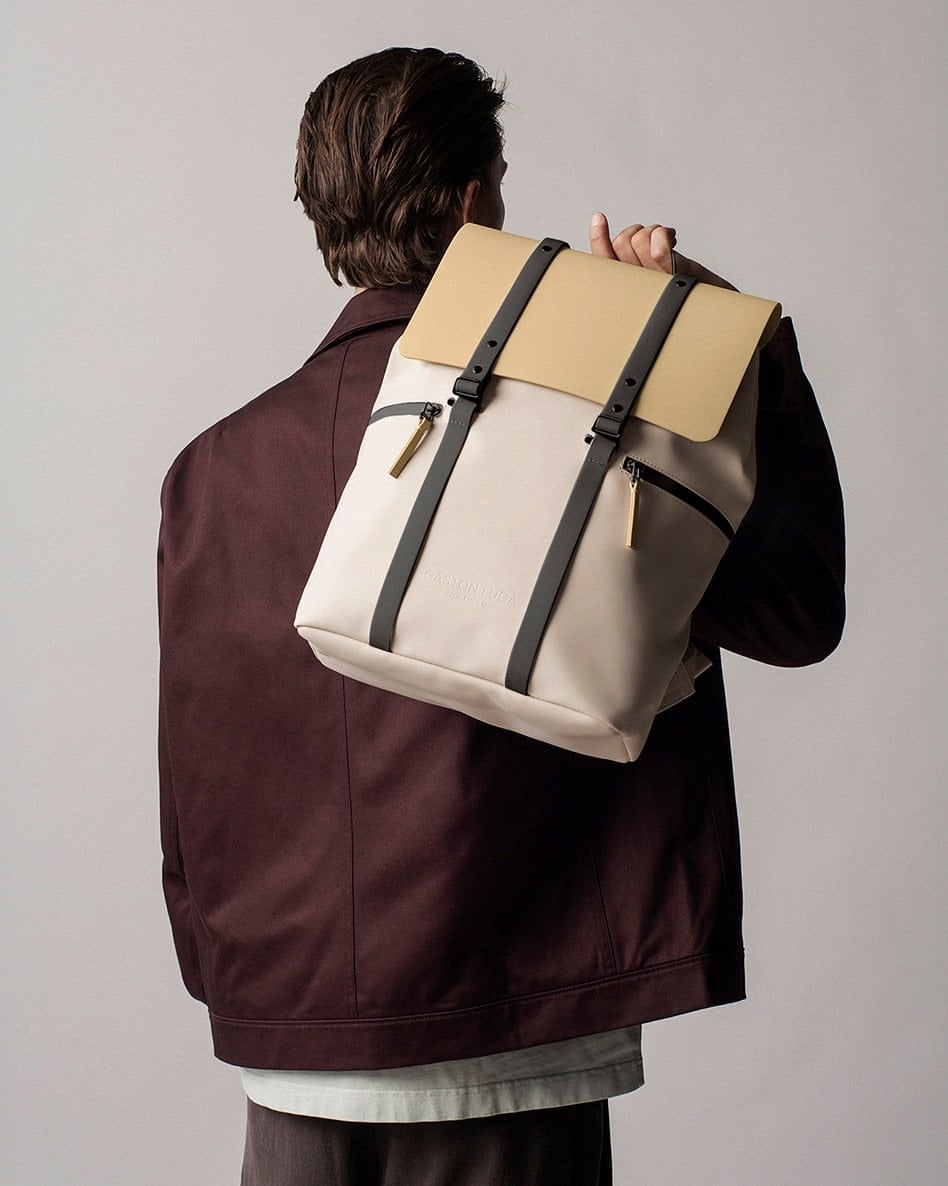 Made to be noticed. The Spläsh Backpacks and Crossbody bags in bi-colour — two tones in one design. Waterproof, sustainable, and built to last.Now, the summer sale is live, up to 50% off at gastonluga.com.#GastonLuga #AnywhereWithGL