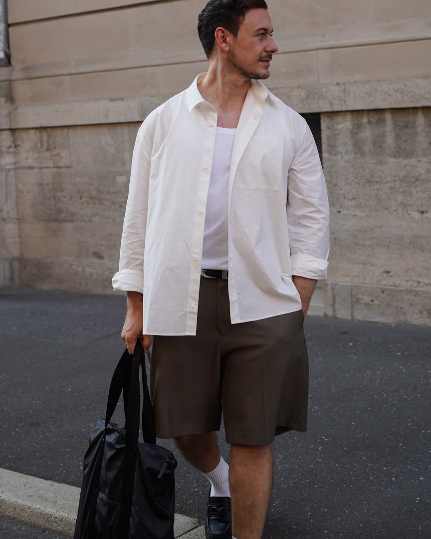 Rain. Commute. Errands. Weekend. The Däsh Shopper handles all of it. Waterproof at 20,000 mm. Spacious. Minimal. Built for every kind of day.Shop now at gastonluga.com.#GastonLuga #AnywhereWithGL