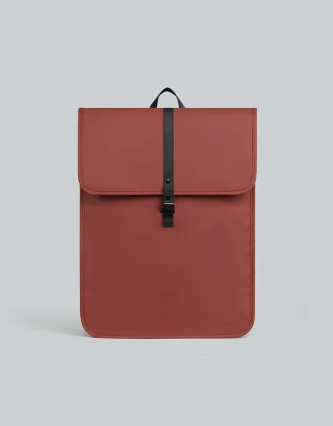Däsh Daily Backpack 14" – Compact & Waterproof Everyday Bag