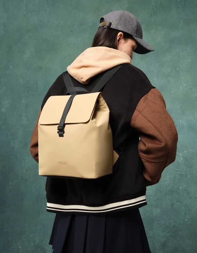 Däsh Bucket Backpack  Latte