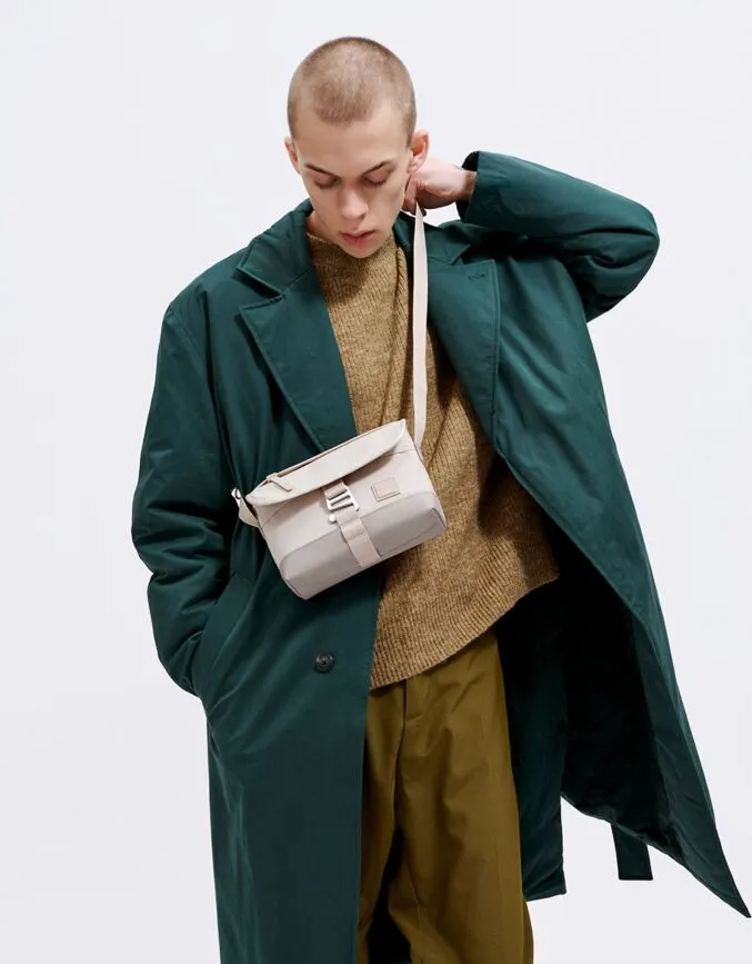 Heritage Mini Messenger Taupe
