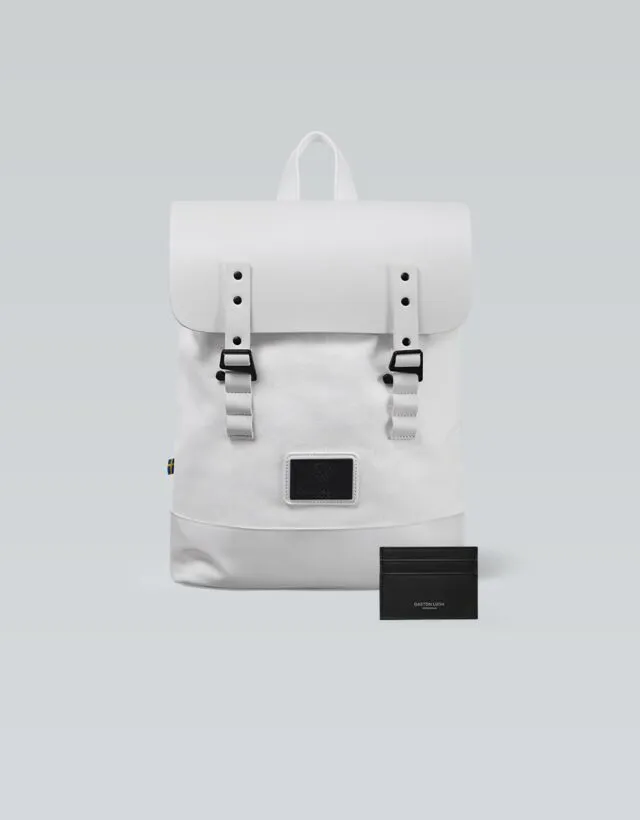 Pråper Backpack + Accessory Set (Worth € 188) 