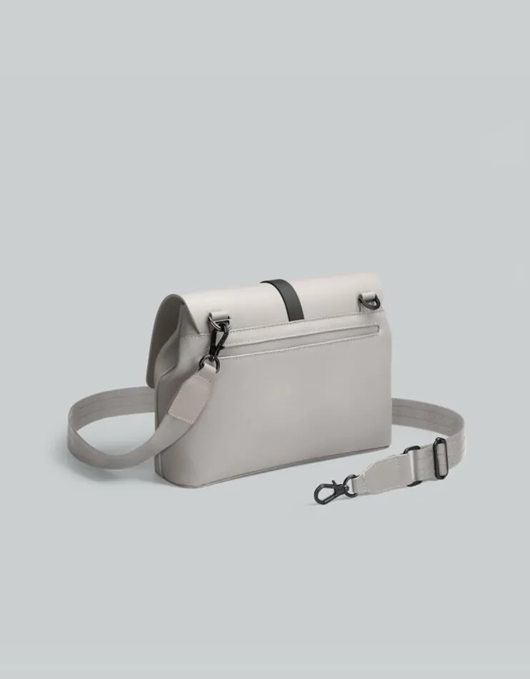 Spläsh Crossbody Medium Taupe – Waterproof Everyday Bag