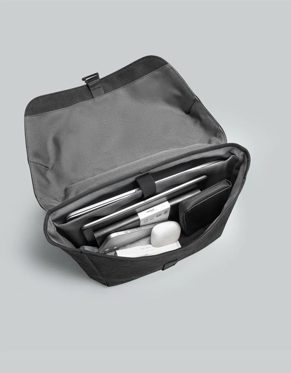 Spläsh Messenger 14 Laptop Bag, Fern Green – Durable, Water-Resistant & Eco-Friendly