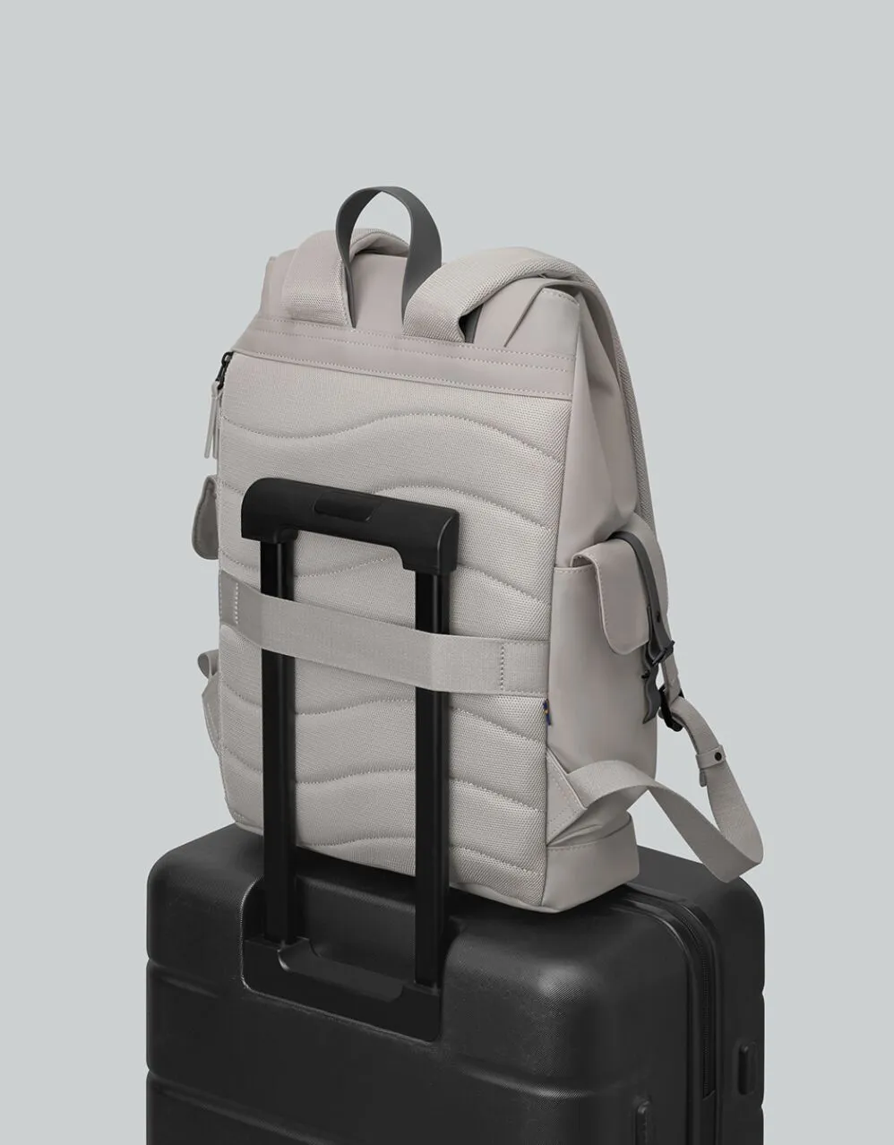 GASTON LUGA スプラッシュユーティリティバックパック 16\" トープ spul16bptp_taupe_crop_1.jpg